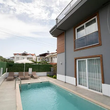Stunning With Private Pool فيلة *